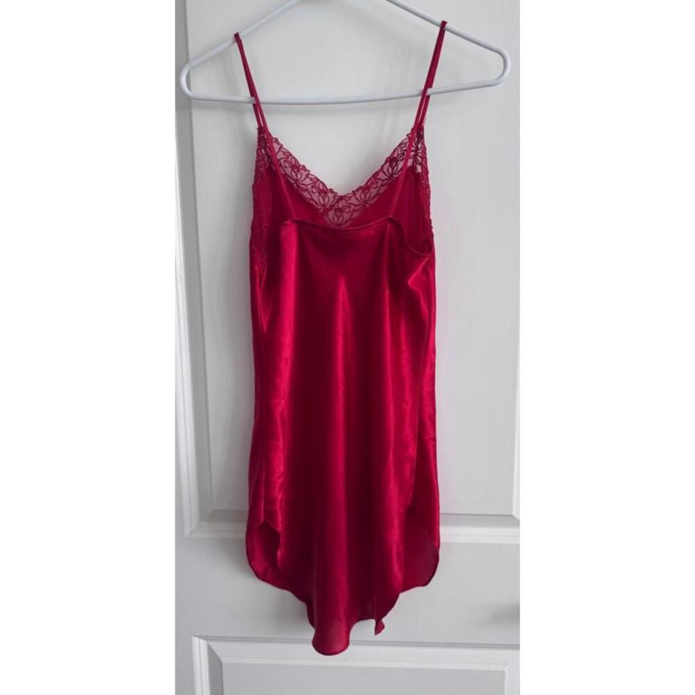 Vintage Victoria’s Secret Nightie Size Small Red